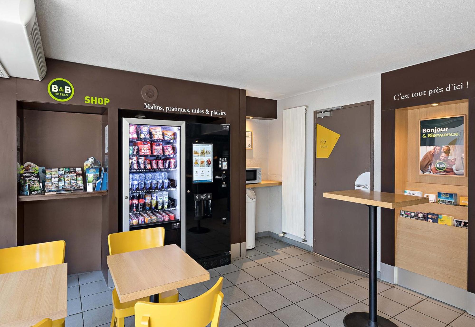 B&B Hotel Rouen Parc Des Expos Zenith ル・グラン・ケヴィイー エクステリア 写真